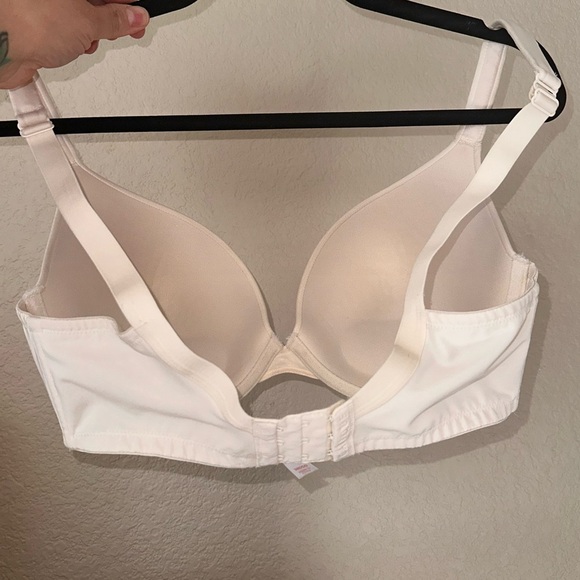 Cacique Boost Plunge 36 DDD bra in ivory smoothing back in great condition - Picture 5 of 5